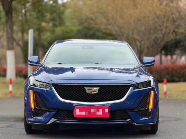Cadillac C T5 Модель 2020 года 28T Leading Sport Sport – фото 2