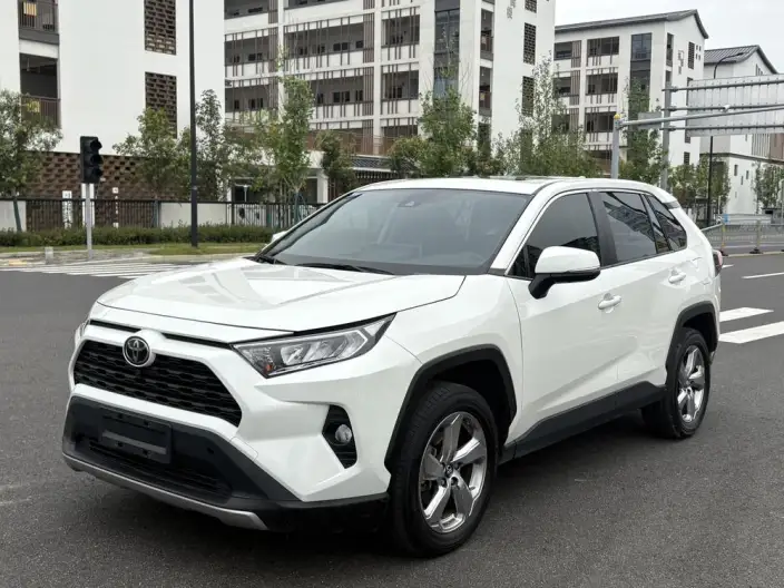 Toyota RAV4 2020 Model 2.0L CVT 2WD Fashion Plus Edition – фото 1