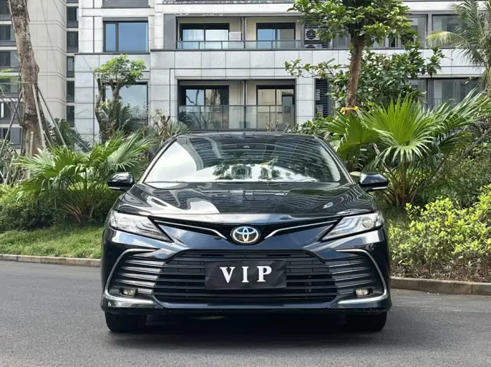 Toyota Camry 2022 Model 2.0G Deluxe Edition