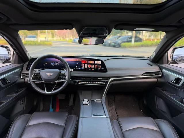 Cadillac CT6 2023 28T Luxury – фото 6