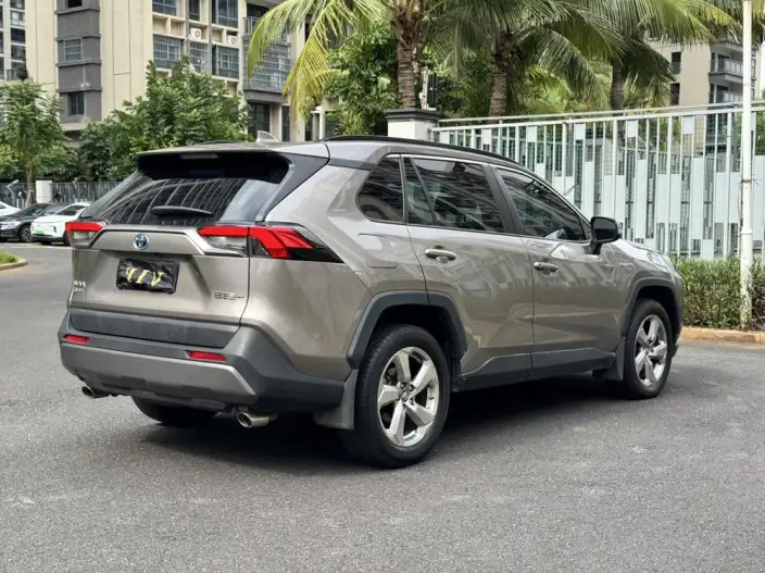 Toyota RAV4 2022 Model Hybrid 2.5L CVT 2WD Elite Edition – фото 6