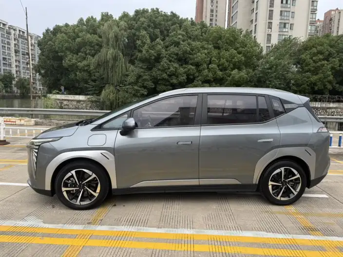AION Y 2023 Model Plus 510 Smart collar Edition