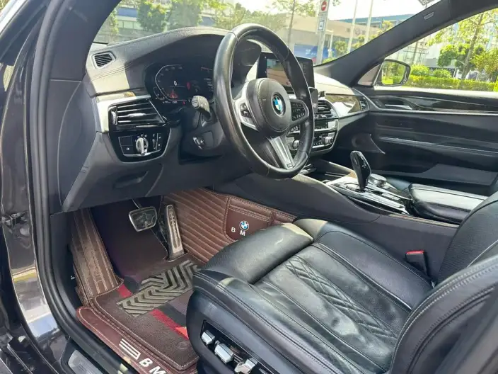 BMW 6 Series GT 2020 Model 630i M Sports Traveler Edition – фото 8