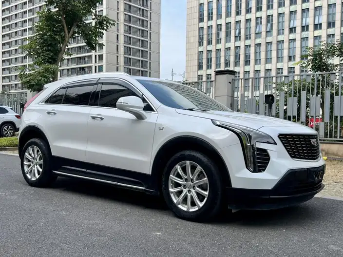 Cadillac XT4 2022 Model 28T 2WD Fashion Model