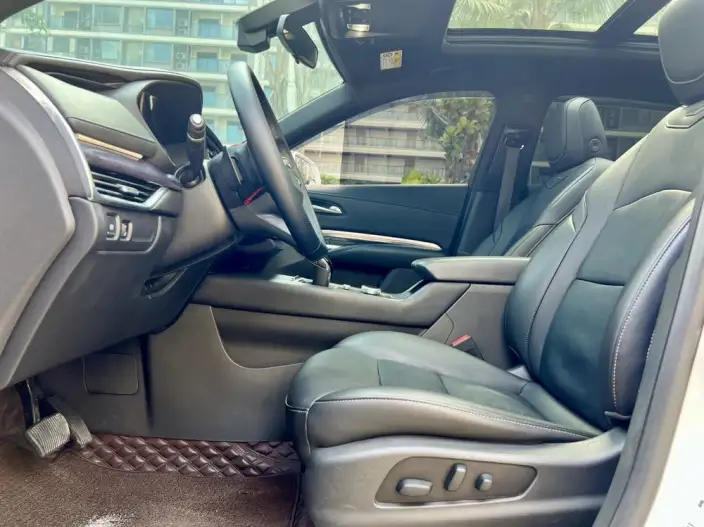 Cadillac XT4 2022 Model 28T 2WD Fashion Model – фото 8