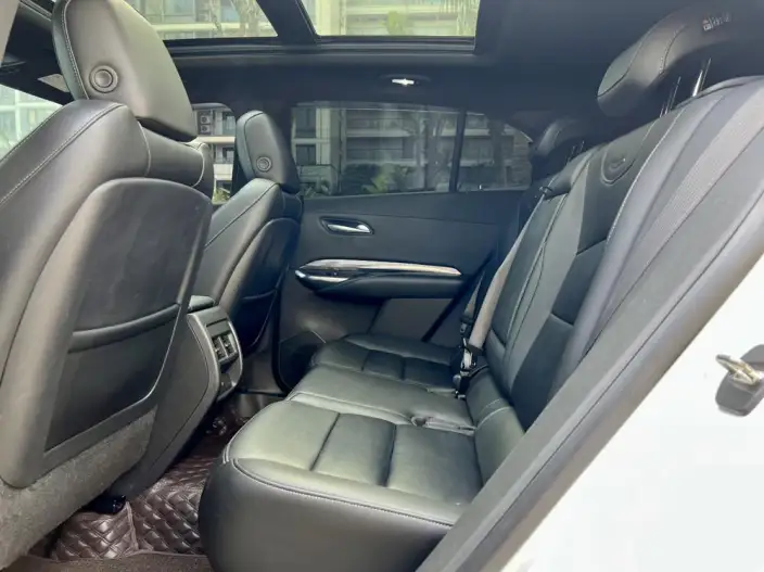 Cadillac XT4 2022 Model 28T 2WD Fashion Model – фото 9