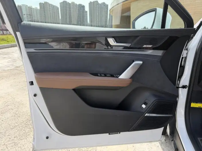 BYD Tang DM 2021 Model DM-i 1.5T 112KM Noble Model – фото 8