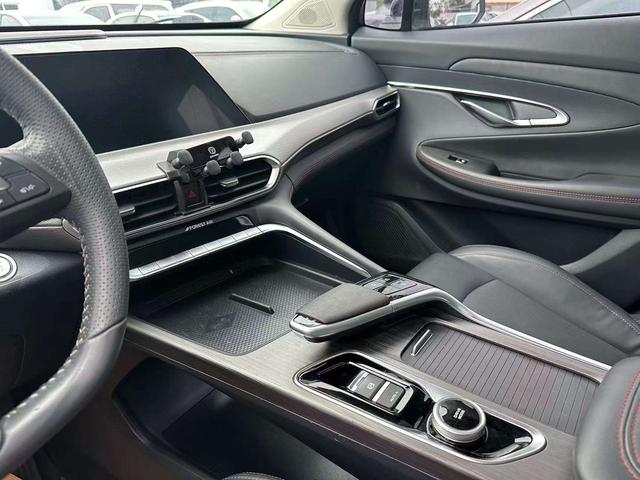 Changan UNI-T 2020 1.5T Flagship – фото 6