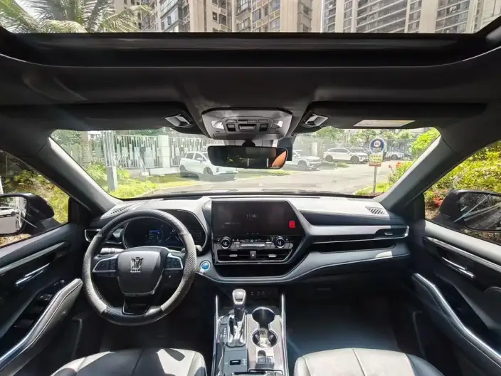 Crown Kluger 2021 Model 2.5L HEV 4WD Premium Edition – фото 7