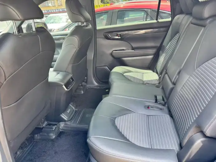 Crown Kluger 2021 Model 2.5L HEV 4WD Premium Edition – фото 9
