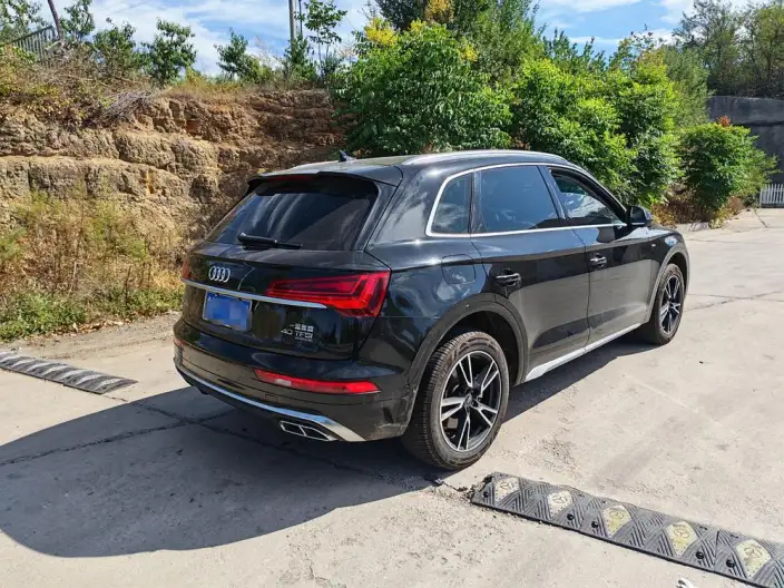 Audi Q5L 2021 Model 40 TFSI Luxury Dynamic Model