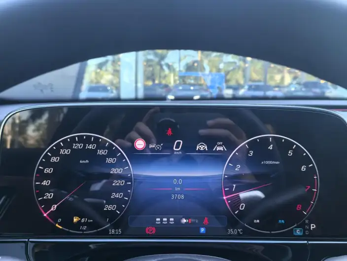 Mercedes-Benz E-Class 2026 Model E 300 L Luxury Model sedan – фото 8