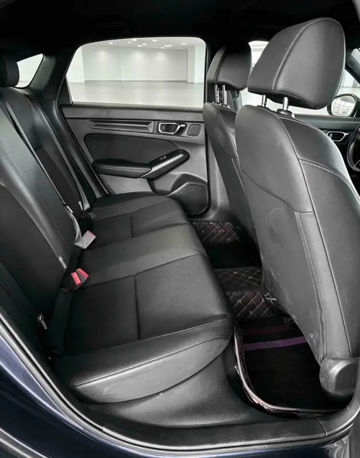 Honda Civic 2022 Model 240TURBO CVT Combustion Edition – фото 7