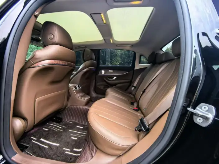Mercedes-Benz E-Class 2023 Model Facelift E 260 L sedan – фото 9