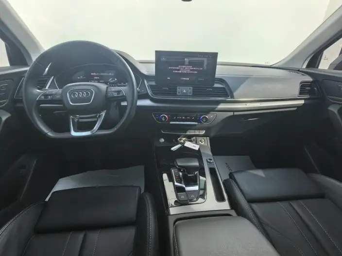 Audi Q5L 2022 Model 40T Luxury Dynamic Model – фото 9