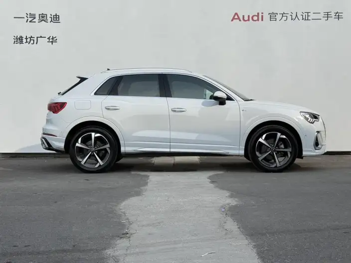 AUDI Q3 2025 Model quattro 45th Anniversary Collector Edition Edition 35 TFSI Fashion Dynamic Model – фото 5