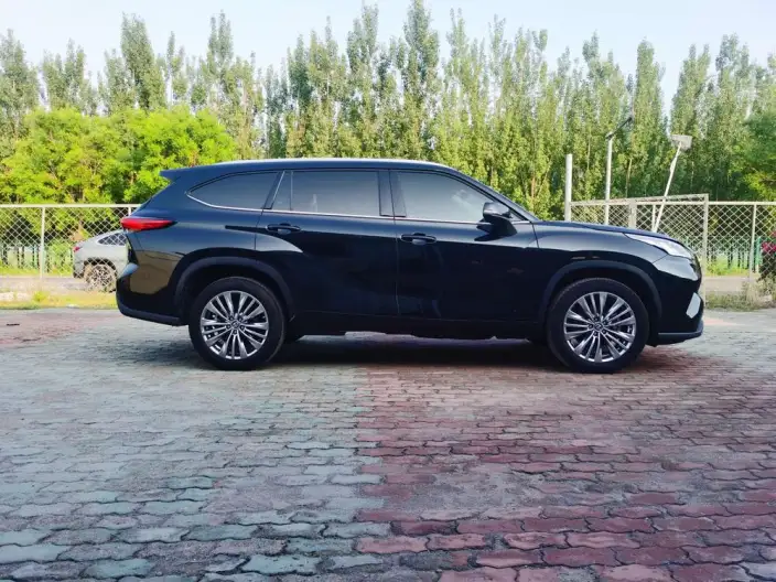 Toyota Highlander 2022 Model 380T 4WD Premium Edition 7 seat – фото 8