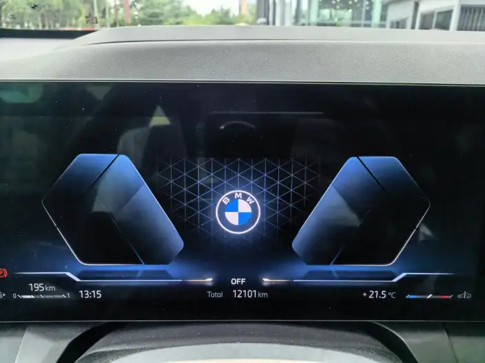 BMW X3 2025 Model xDrive30L Exclusive Model M Sports Set – фото 9