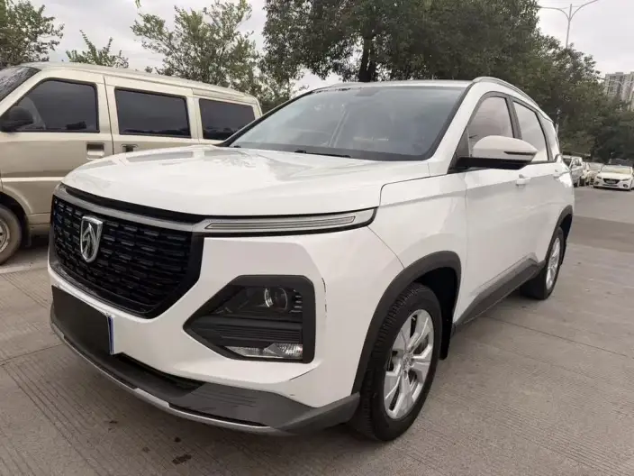 Baojun 530 2020 Model 1.5T Manual Comfort Model 6 seat