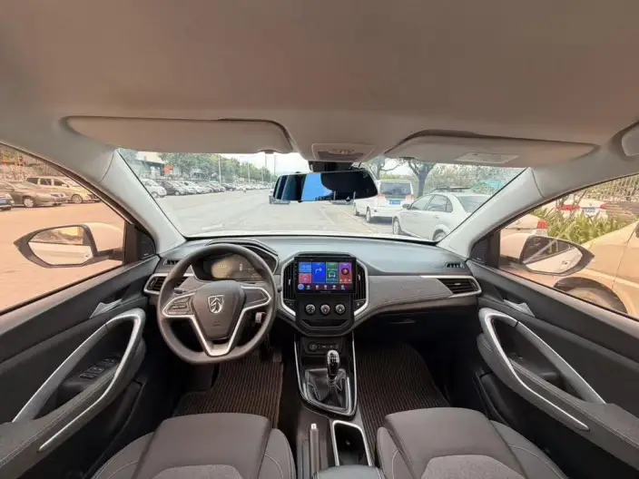 Baojun 530 2020 Model 1.5T Manual Comfort Model 6 seat – фото 7