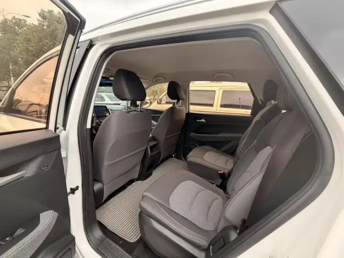 Baojun 530 2020 Model 1.5T Manual Comfort Model 6 seat – фото 9