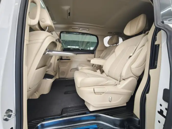 Buick GL8 2023 Model ES Luzun 2.0T Exclusive Model – фото 8