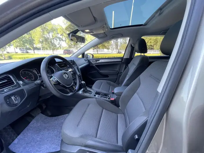 Volkswagen Golf 2020 Model Zhiai Edition 280TSI DSG Comfort Model – фото 8