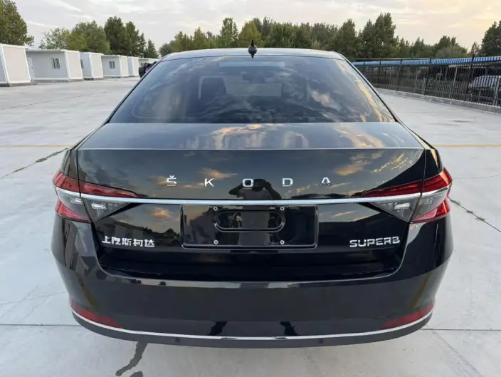 Skoda Superb 2024 Model TSI280 DSG Exclusive Edition – фото 5