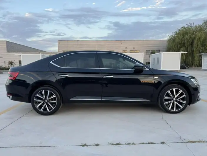 Skoda Superb 2024 Model TSI280 DSG Exclusive Edition – фото 7