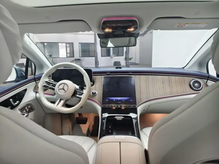 Mercedes-Benz EQE 2025 Model EQE 500 4MATIC Deluxe Edition – фото 9