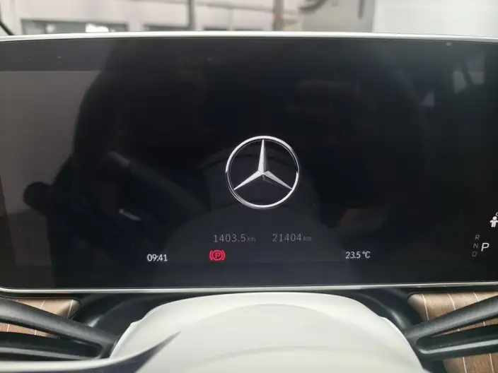 Mercedes-Benz EQE 2025 Model EQE 500 4MATIC Deluxe Edition – фото 10