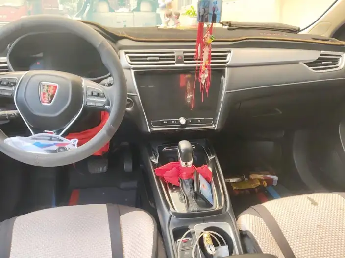 Roewe i5 2020 Model 1.5L Automatic 4G Connected Luxury Ultimate Edition – фото 5