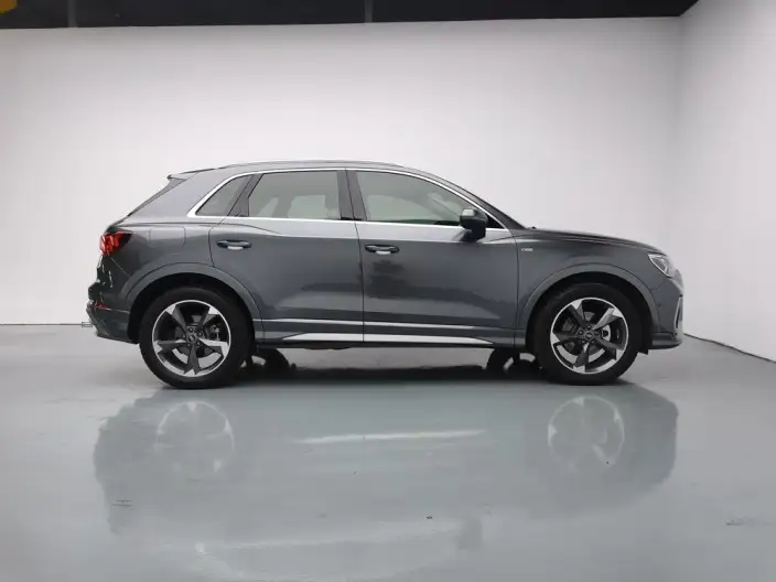 AUDI Q3 2021 Model 35 TFSI Fashion Dynamic Model – фото 8