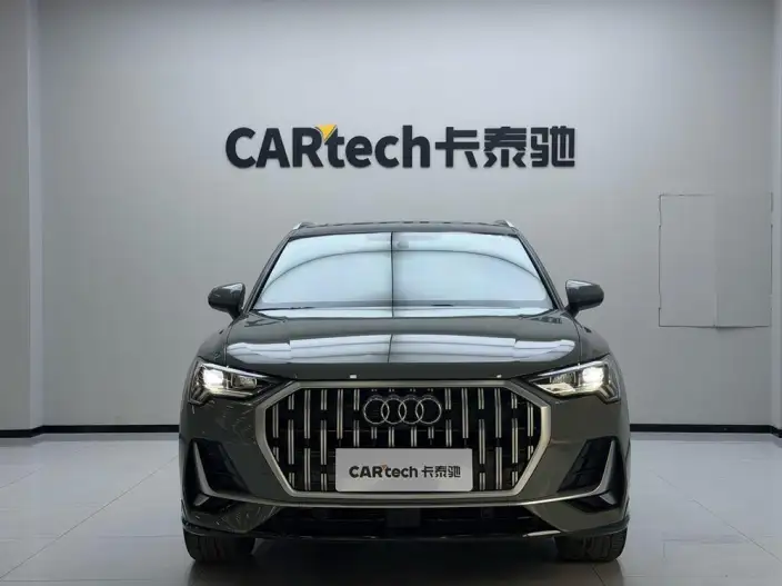 AUDI Q3 2024 Model 35 TFSI Fashion Dynamic Model