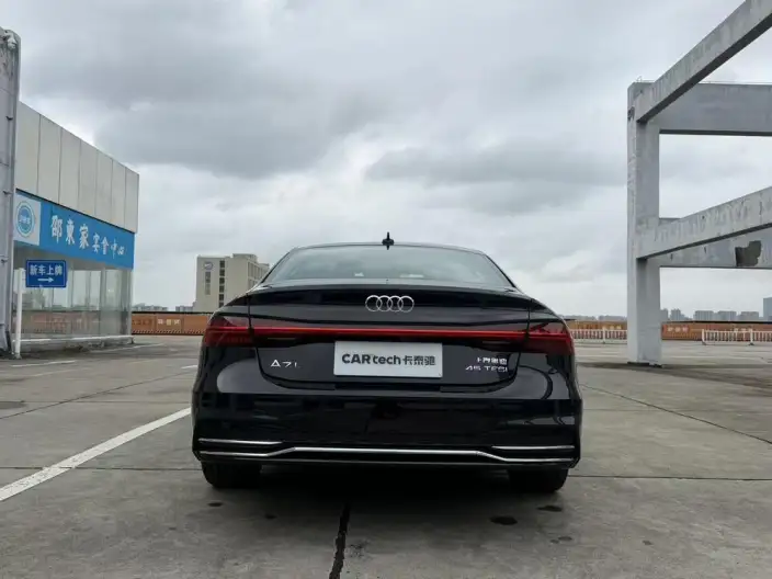 Audi A7 L 2025 Model 45 TFSI Luxury Model – фото 5