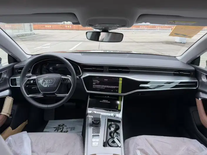 Audi A7 L 2025 Model 45 TFSI Luxury Model – фото 7