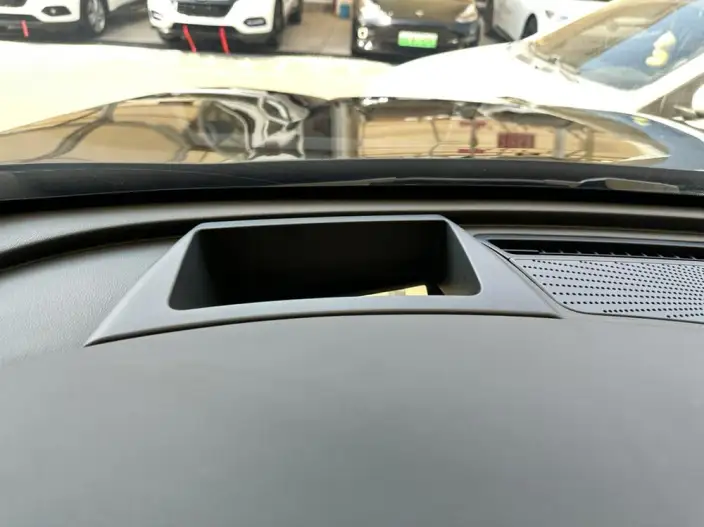 Hongqi HS5 2022 Model 2.0T Smart Flag Enjoy Edition – фото 9