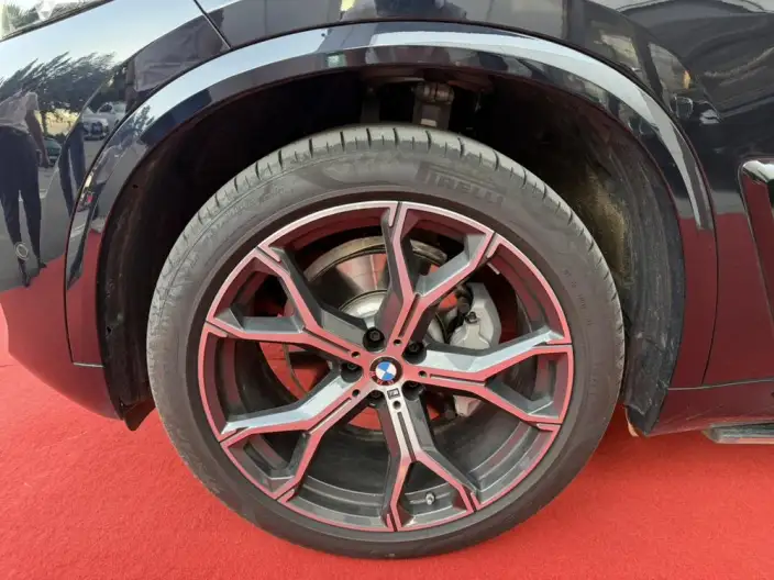 BMW X5 2023 Model xDrive30Li Exclusive Model M Sports Night Set – фото 5