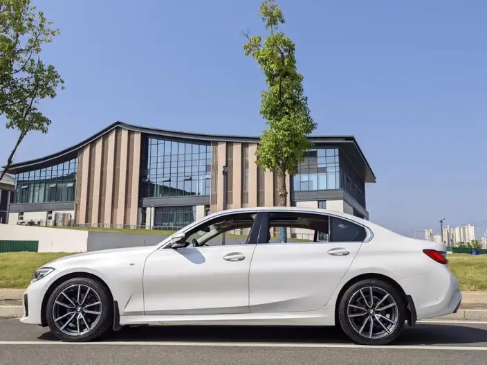 BMW 3 Series 2020 Model 325Li M Sports Set