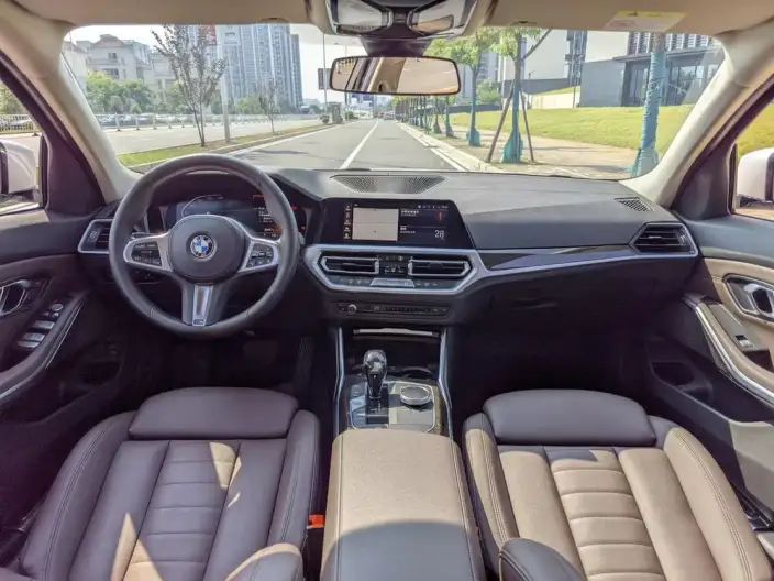 BMW 3 Series 2020 Model 325Li M Sports Set – фото 6