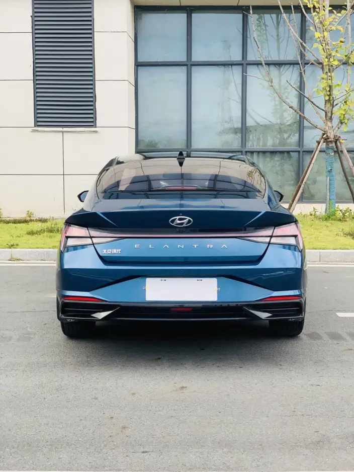 Hyundai Ioniq 2022 Model 1.5L CVT GLX Elite Edition – фото 6
