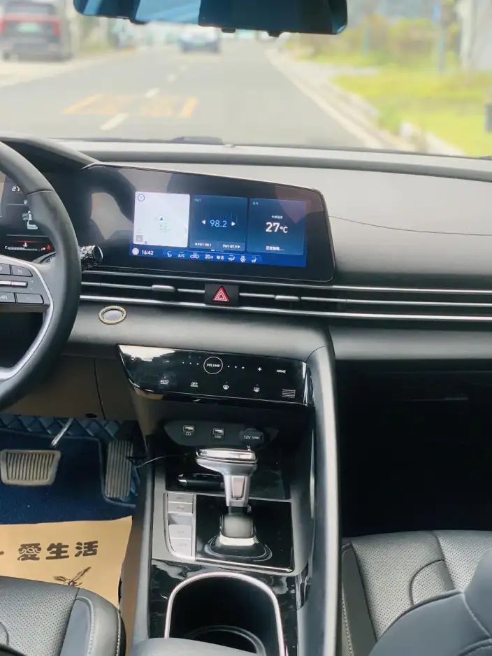 Hyundai Ioniq 2022 Model 1.5L CVT GLX Elite Edition – фото 10
