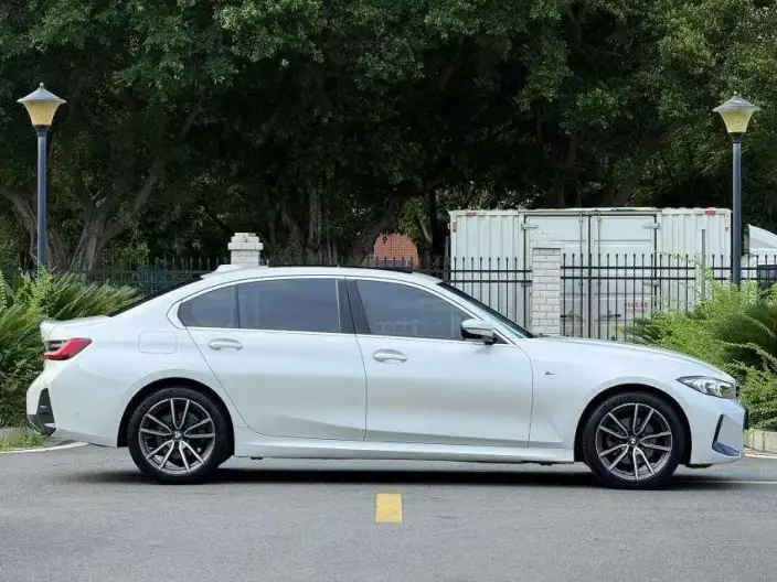 BMW 3 Series 2023 Model 325Li M Sports Set – фото 5