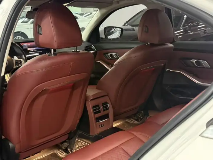 BMW 3 Series 2023 Model 325Li M Sports Set – фото 9
