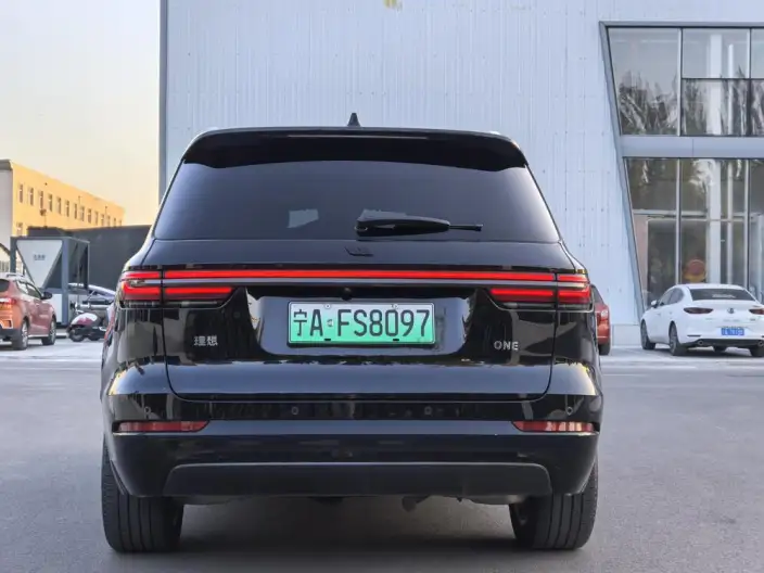 Li Auto ONE 2021 Model Extended Range 6 seat Edition – фото 5
