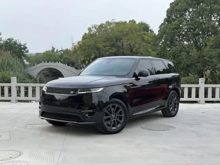Range Rover Sport 2024 Model 400PS DYNAMIC SE