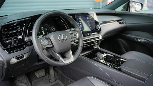 Lexus RX 2025 Model 3 50h Two-Wheel Drive Joy f ul Edition – фото 9