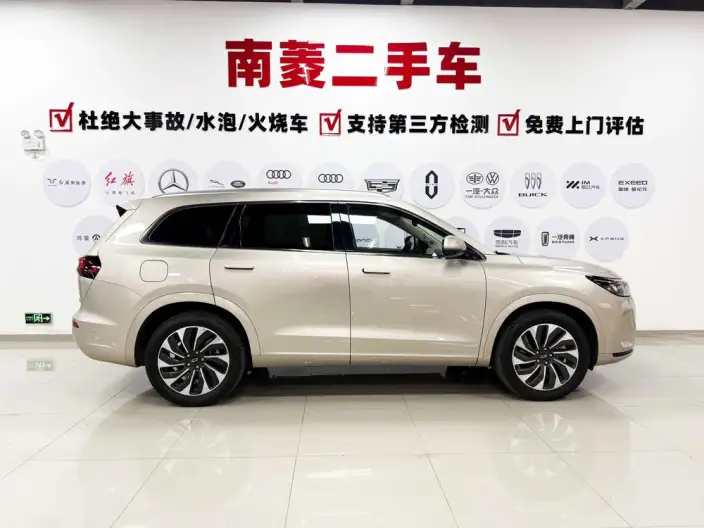 Aito M7 2022 Model 2WD Comfort Edition – фото 8