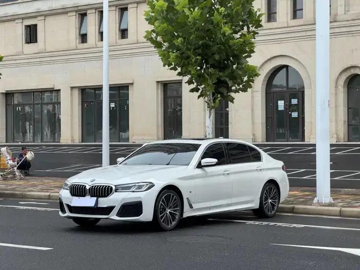 BMW 5 Series 2022 Model Facelift II 530Li Leading Model M Sports Set – фото 1