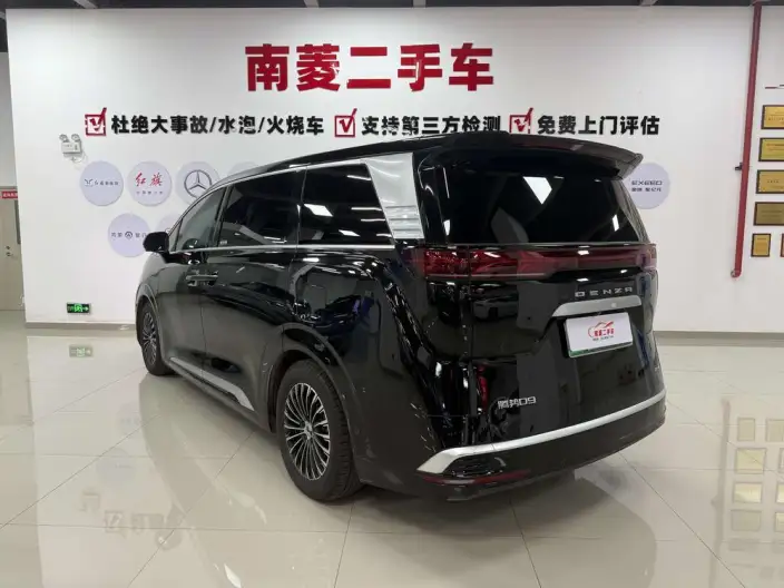 DENZA D9 DM 2022 Model 970 4WD Flagship Model – фото 5